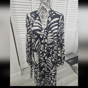 Girl With Curves Blue and White Kimono